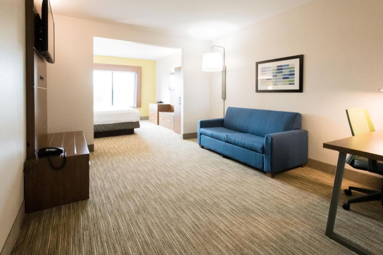 Holiday Inn Express & Suites Lexington North West-The Vineyard By Ihg Экстерьер фото