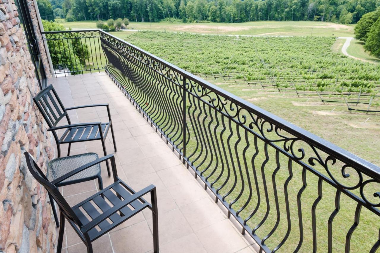 Holiday Inn Express & Suites Lexington North West-The Vineyard By Ihg Экстерьер фото
