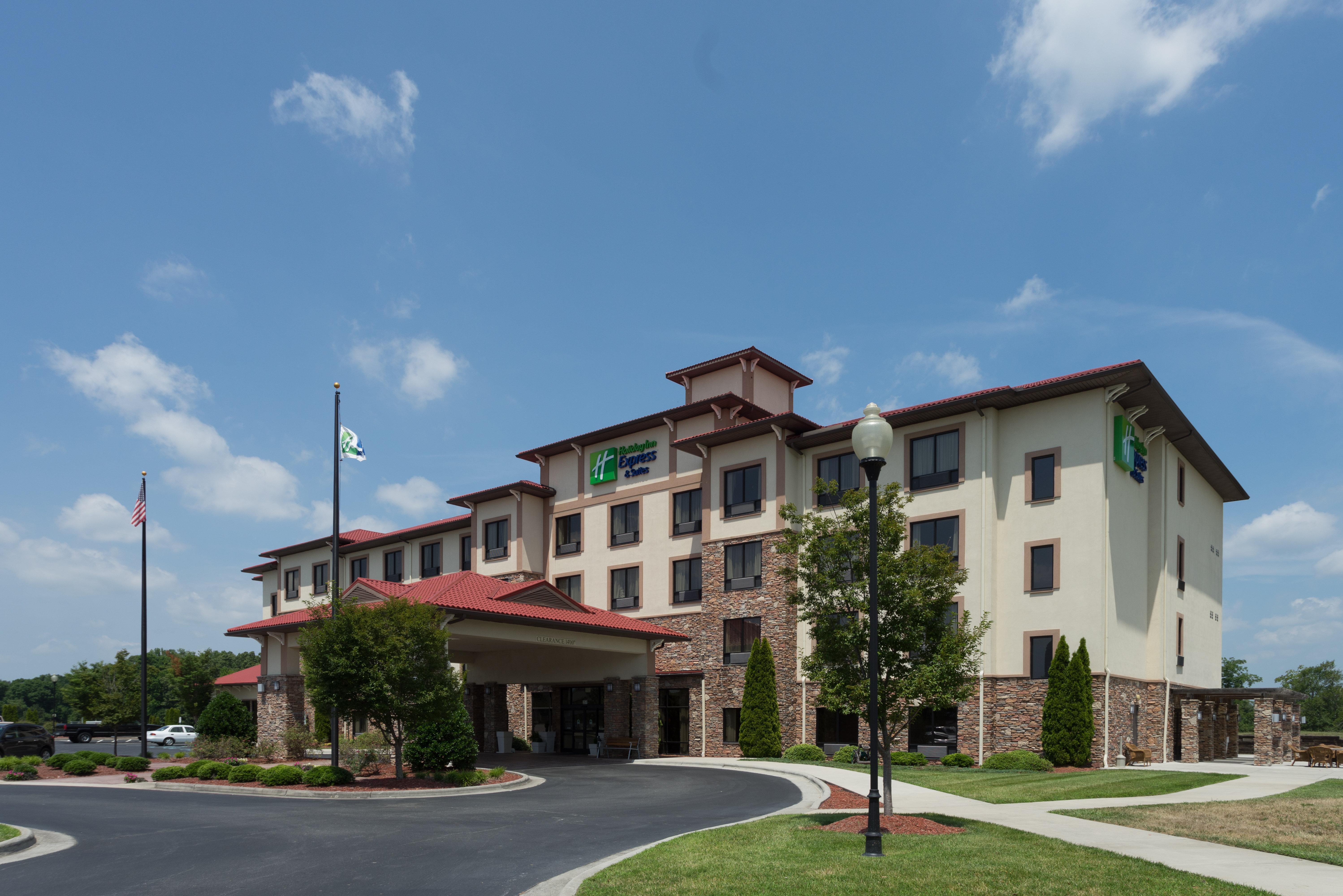 Holiday Inn Express & Suites Lexington North West-The Vineyard By Ihg Экстерьер фото