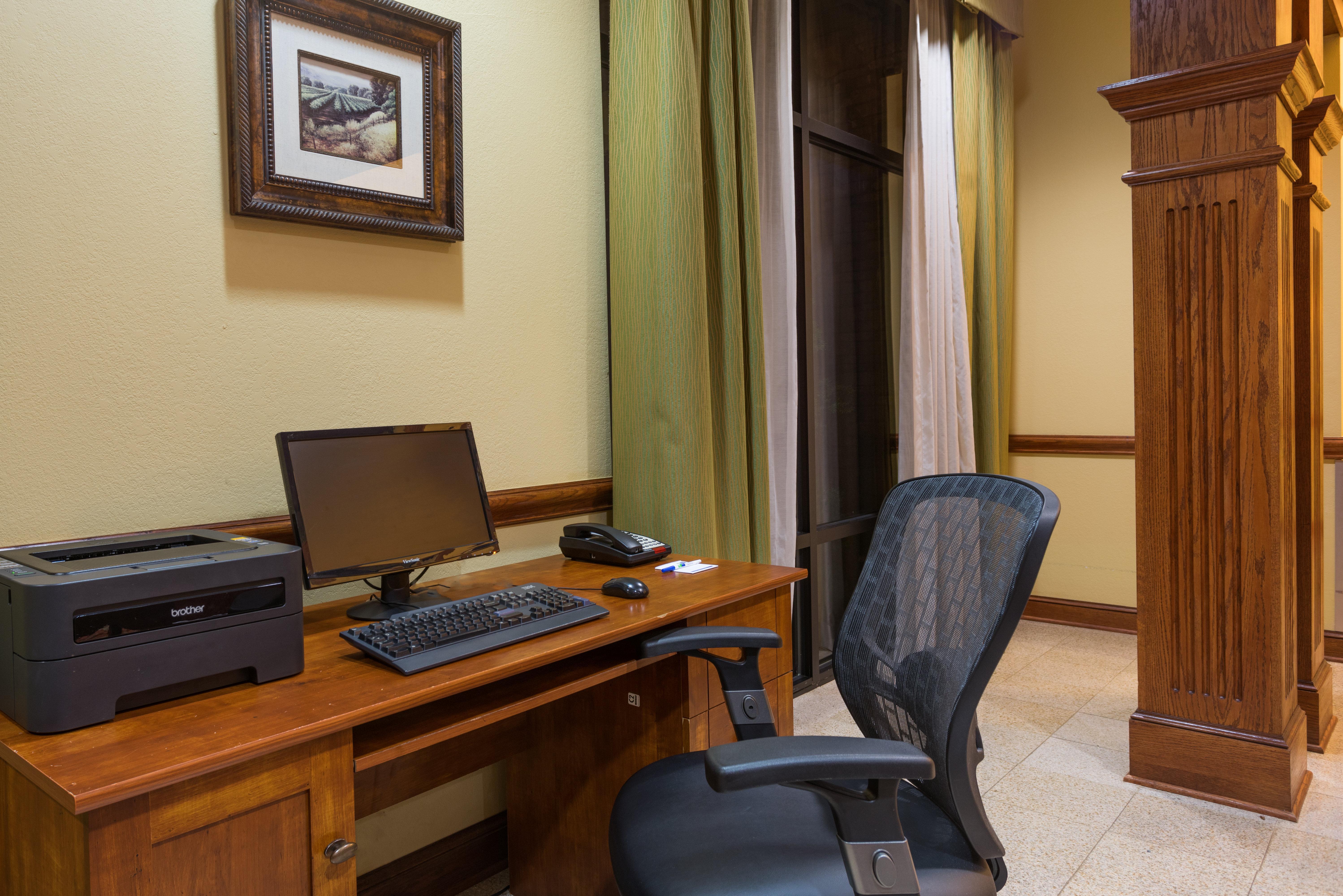 Holiday Inn Express & Suites Lexington North West-The Vineyard By Ihg Экстерьер фото