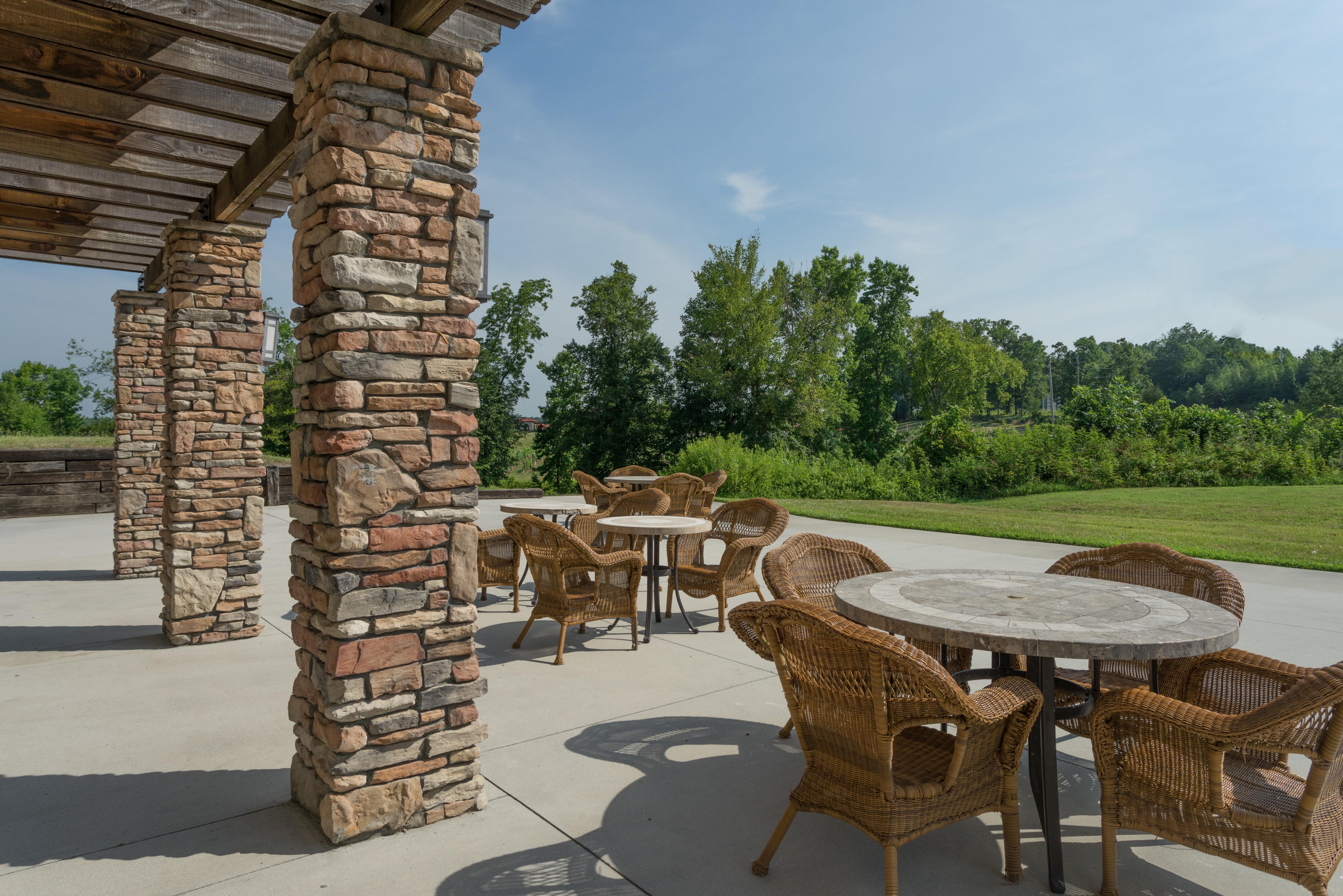 Holiday Inn Express & Suites Lexington North West-The Vineyard By Ihg Экстерьер фото