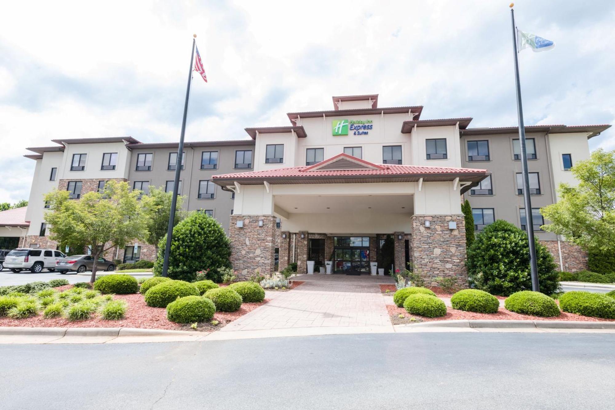 Holiday Inn Express & Suites Lexington North West-The Vineyard By Ihg Экстерьер фото